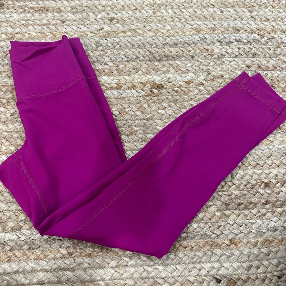 NWOT Lululemon Wonder Train Leggings - Magenta Purple - size 4